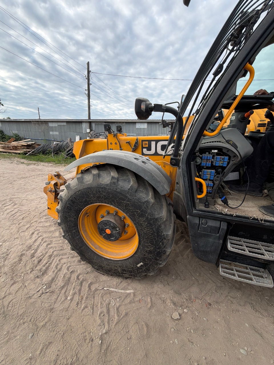 Отключение AdBlue и DPF на пяти единицах техники JCB в Калининграде